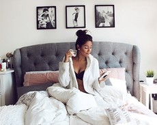 Woke up on the right side of the bed. Loving @thechicconfidential new blog post featuring Upbra. Check it out! ♡